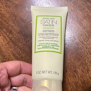 Mary Kay Satin Hands White Tea & Citrus